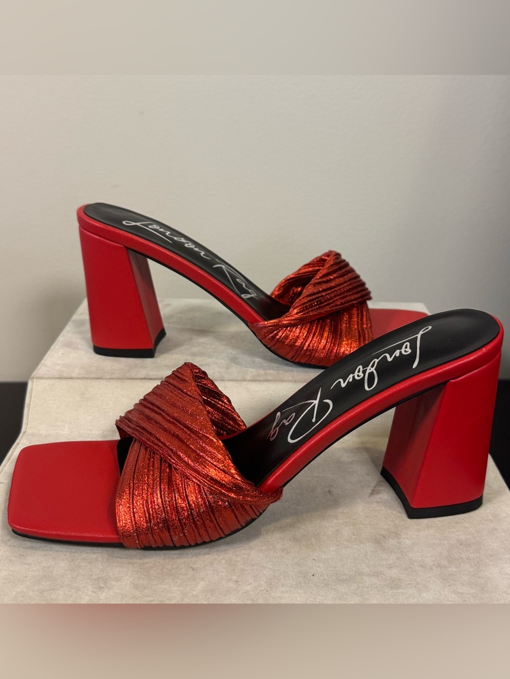 London Rag Red Metallic Knotted Slide Heels size 10, NWOT
